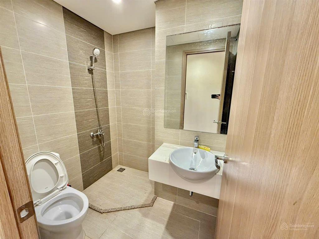 Bán nhanh 2pn 2wc diện tích lớn 67m2 giá chỉ 2 tỷ 8 tại the origami  vinhomes grand park quận 9