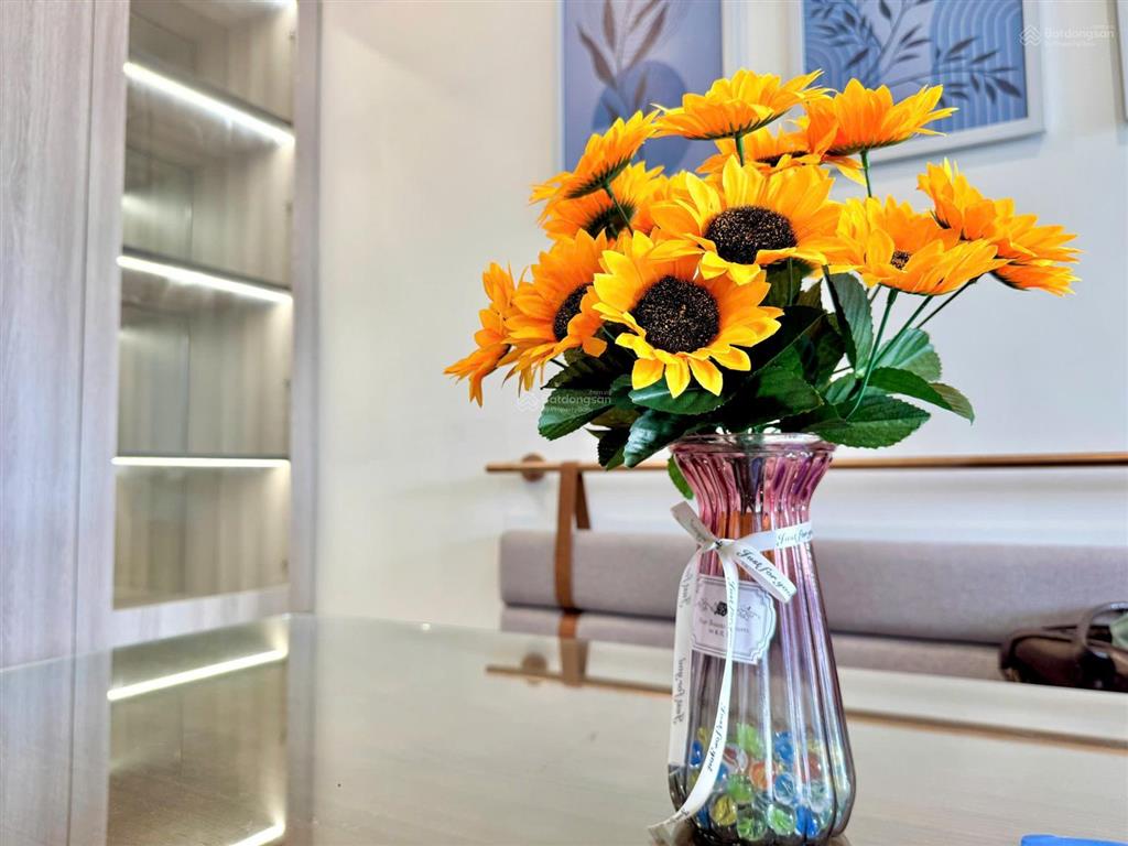 Cho thuê 2pn full nội thất luxury giá chỉ 18tr/th tại opus one vinhomes grand park quận 9