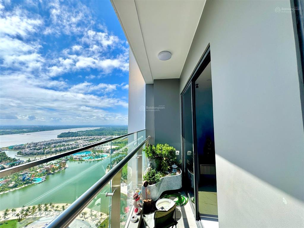 Cho thuê 2pn full nội thất luxury giá chỉ 18tr/th tại opus one vinhomes grand park quận 9