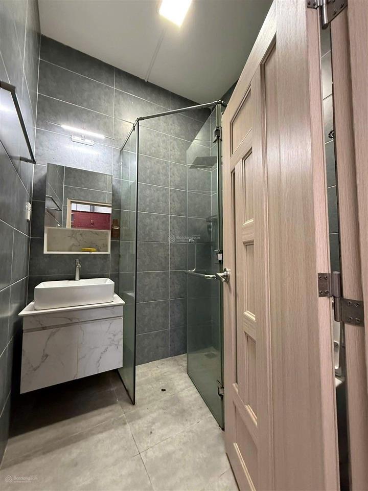 Nhà bán hẻm nghĩa phát f6 tân bình, sát khu bắc hải, 2 tầng  4,5x12 nở hậu 4.9m  4pn