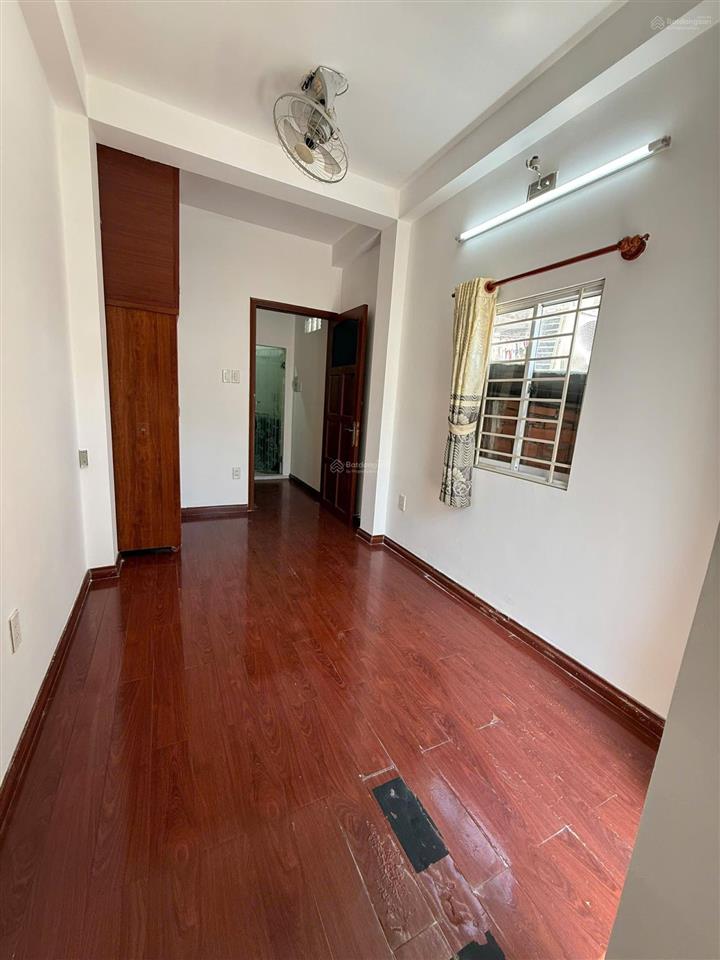 Bán nhà 4 tầng hẻm xe hơi 1036 cách mạng tháng 8
