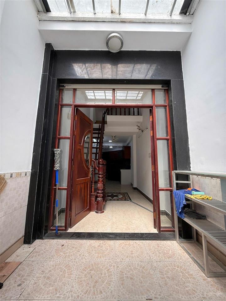 Bán nhà 4 tầng hẻm xe hơi 1036 cách mạng tháng 8
