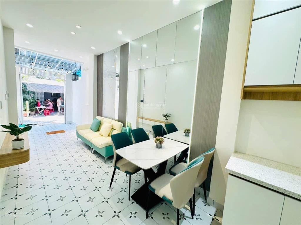 Bán nhà 2 tầng, có phòng dưới trệt. hẻm lạc long quân f8. dt 43m, dt sàn 72m2