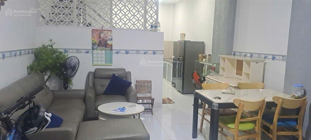 Bán nhà 2 tầng đúc btct, hẻm lạc long quân, gần chợ tân bình. dt 4.35x10,4