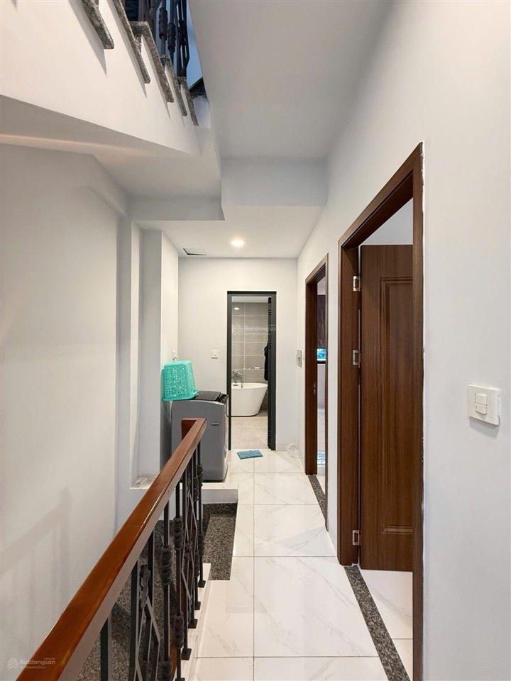 Ngang 5m, nhà 3 tầng hẻm xe hơi lý thường kiệt,f7 5x8,2  ngay ngã tư bảy hiền