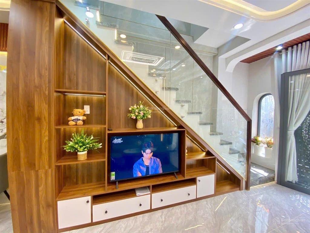 Nhà 2 tầng đúc btct, full nội thất, hẻm lý thường kiệt f8 4,1x12,5 3 phòng ngủ, có phòng dưới trệt