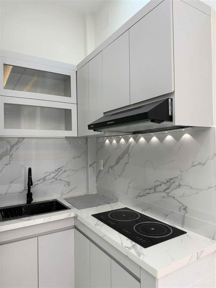 Bán nhà 2 tầng, trường chinh, p. bảy hiền
dt 3,5x8 nhà mới, full nội thất
khu vực k dính tod