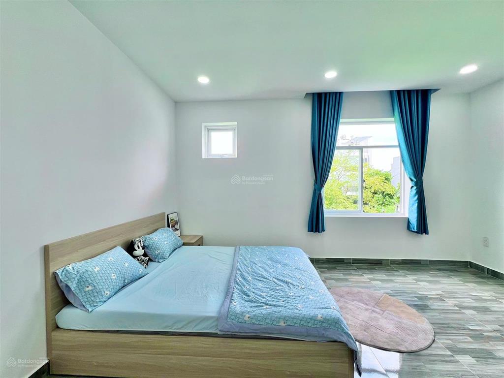Bán tòa nhà mặt phố đường số 6 ngô quang thắm nhà bè