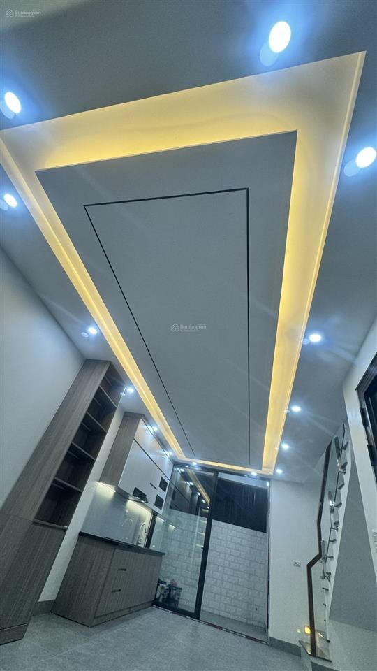 Chính chủ gửi bán nhà ngự câu  sẵn sàng dọn về ở ngay