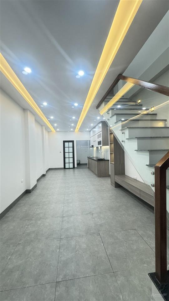 Chính chủ gửi bán nhà ngự câu  sẵn sàng dọn về ở ngay