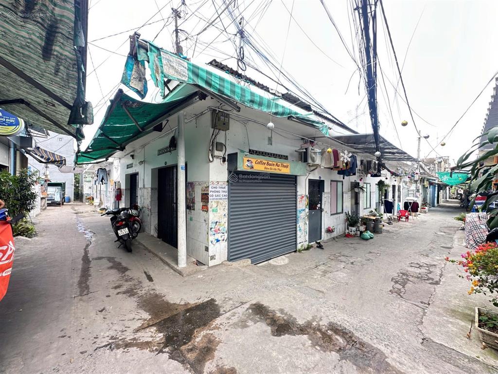 Cho thuê kiot 2 mặt tiền 40m2, kinh doanh ngay chợ đường số 4, linh xuân