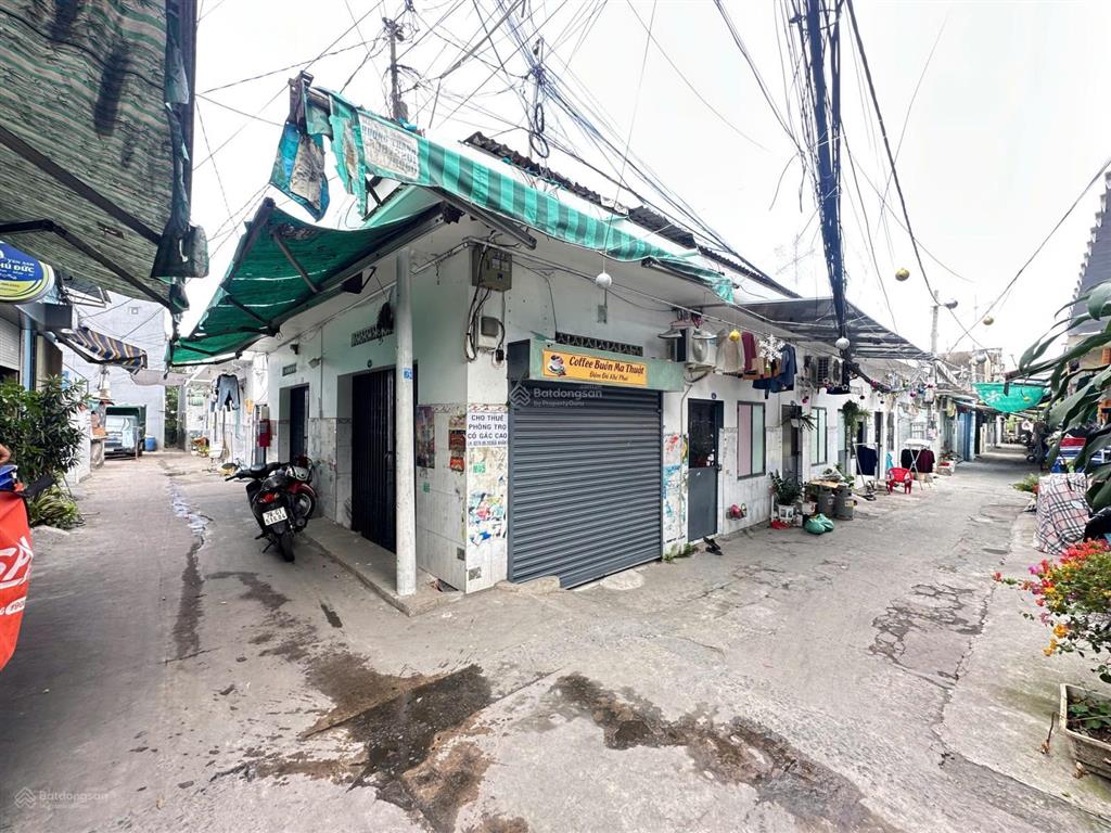 Cho thuê kiot 2 mặt tiền 40m2, kinh doanh ngay chợ đường số 4, linh xuân