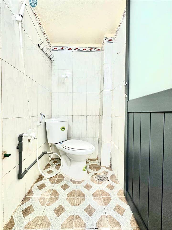 Cho thuê phòng trọ gác cao, cực thoáng đường nguyễn trãi (dĩ an)  kế bên chợ xóm nghèo