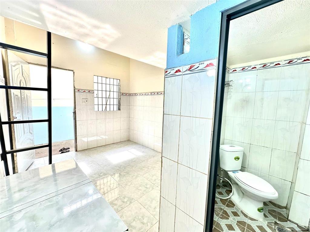 Cho thuê phòng trọ gác cao, cực thoáng đường nguyễn trãi (dĩ an)  kế bên chợ xóm nghèo