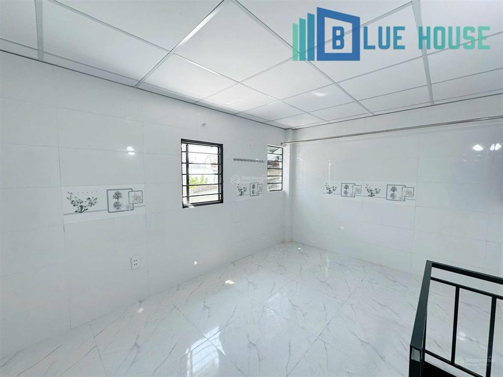 Cho thuê phòng trọ gác đúc 1 trệt 1 lầu đường nguyễn đức thiệu tp dĩ an bình dương