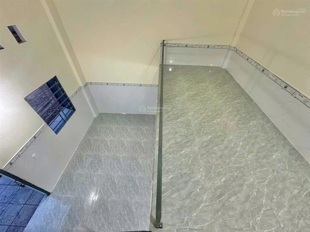 Cho thuê phòng trọ 30m2 gác cao, cực thoáng đường nguyễn trãi (dĩ an)  tp. hcm