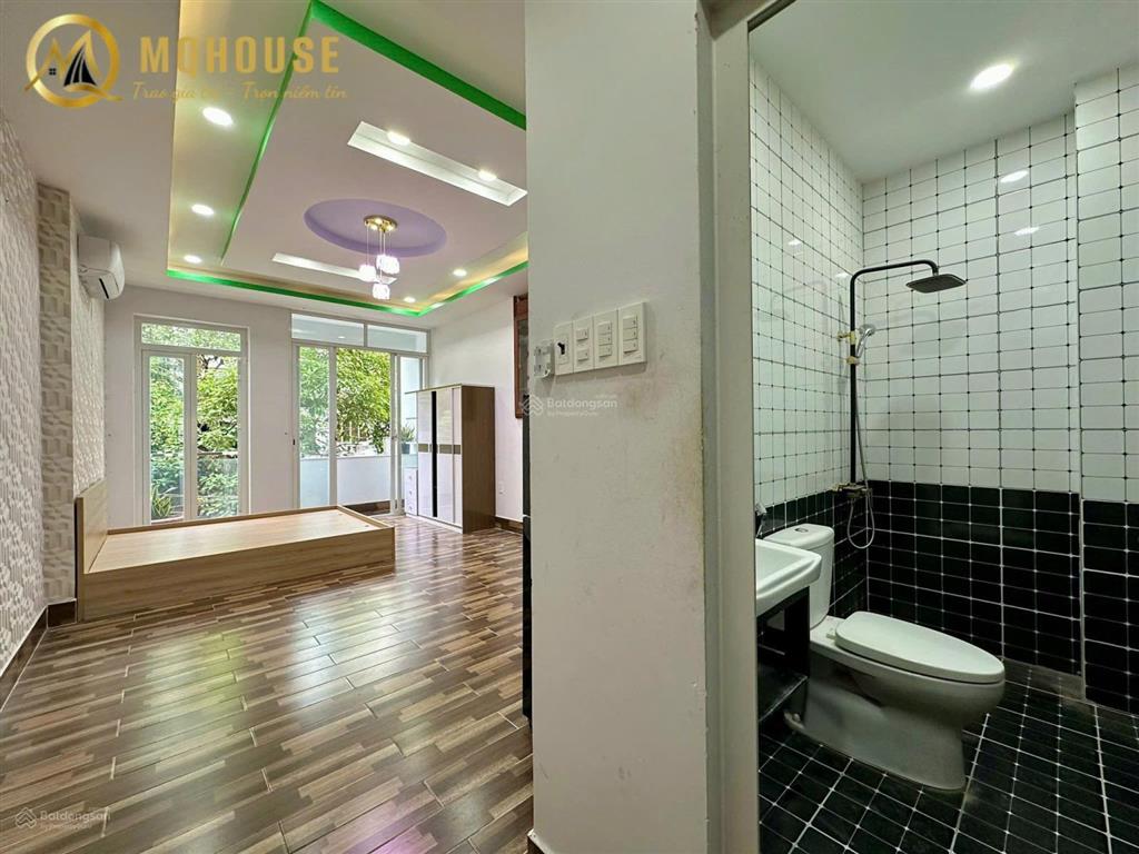 Cho thuê căn hộ studio full nội thất, có ban công thoáng ngay đường gò dầu