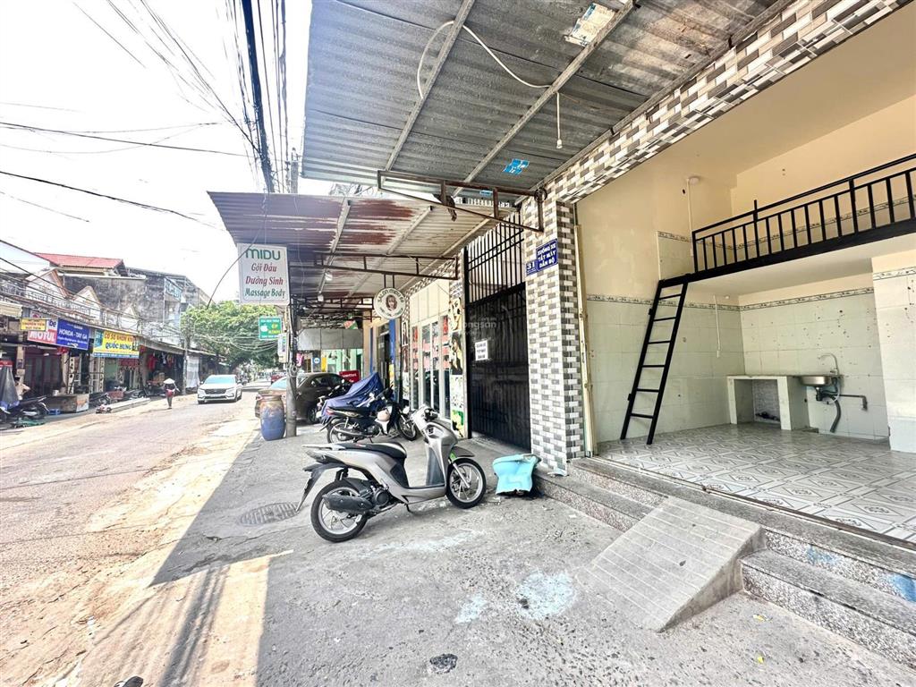 Cho thuê kiot có gác lửng ngay đường nguyễn trãi  dĩ an, khu dân cư đông đúc