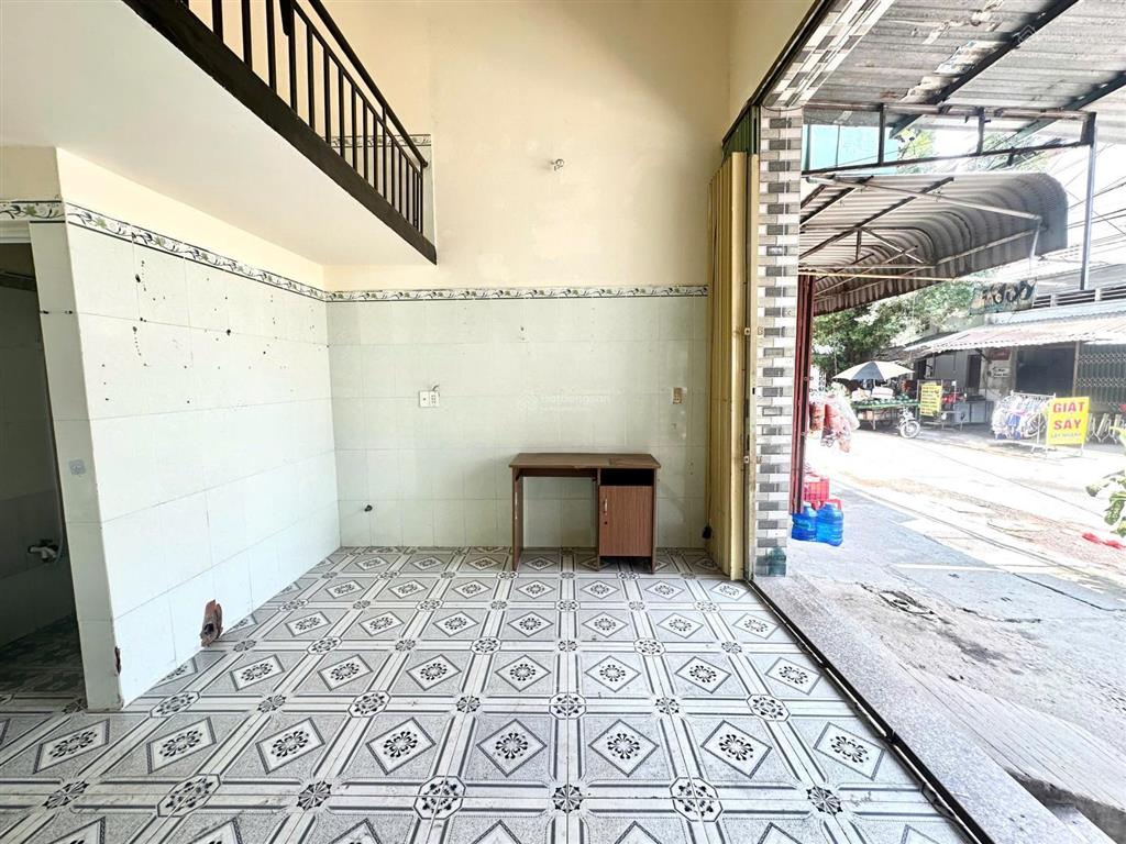 Cho thuê kiot có gác lửng ngay đường nguyễn trãi  dĩ an, khu dân cư đông đúc