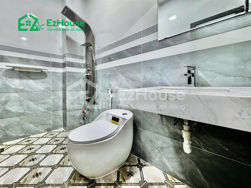 Căn hộ dịch vụ mới xây, rộng 35m2 ngay ngã tư bốn xã