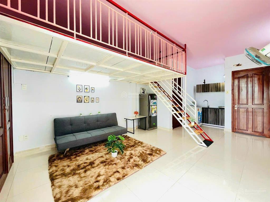 Cho thuê căn hộ duplex full nt, mới xây có ban công cực thoáng ngay ngã tư bốn xã