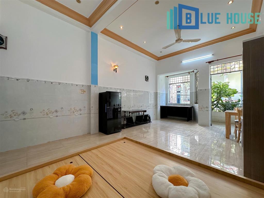 Cho thuê căn hộ ban công tách bếp full nội thất, rộng 40m2 ngay chung cư bàu cát  tân bình