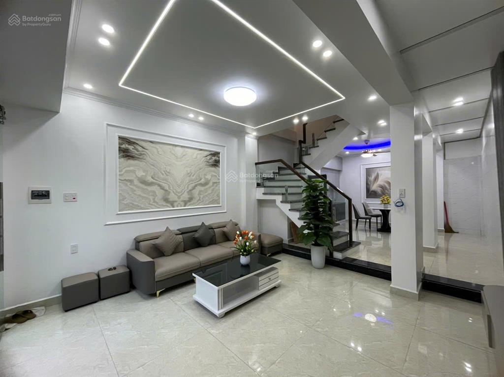 Bán nhà đình đông 60m2 x 3 tầng, dân xây, sân để 7 8 xe máy, nở hậu, lô góc siêu thoáng 2.95 tỷ tl