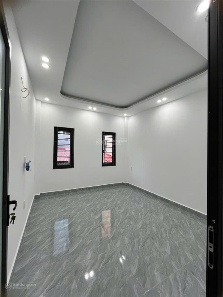 Bán nhà đình đông 60m2 x 3 tầng, dân xây, sân để 7 8 xe máy, nở hậu, lô góc siêu thoáng 2.95 tỷ tl