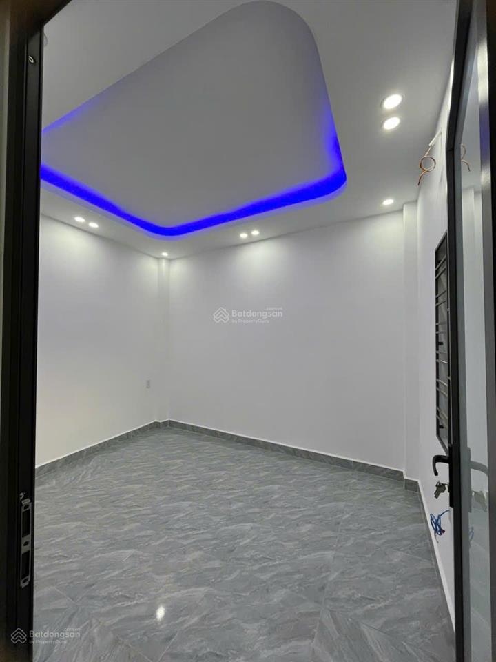 Bán nhà đình đông 60m2 x 3 tầng, dân xây, sân để 7 8 xe máy, nở hậu, lô góc siêu thoáng 2.95 tỷ tl