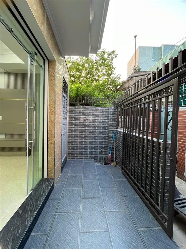 Bán nhà đình đông 60m2 x 3 tầng, dân xây, sân để 7 8 xe máy, nở hậu, lô góc siêu thoáng 2.95 tỷ tl