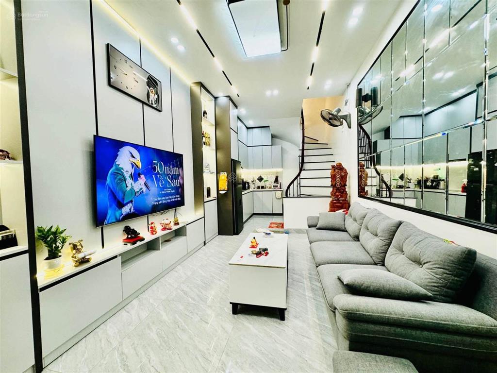 Nhà ở vip ba đình  ngõ thông  full đồ sẵn  giá 6 tỷ