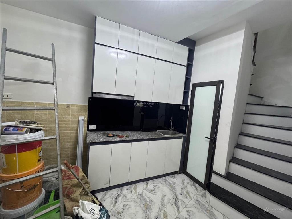 Chủ cần bán gấp, giá loanh quanh 2tỷ là bán