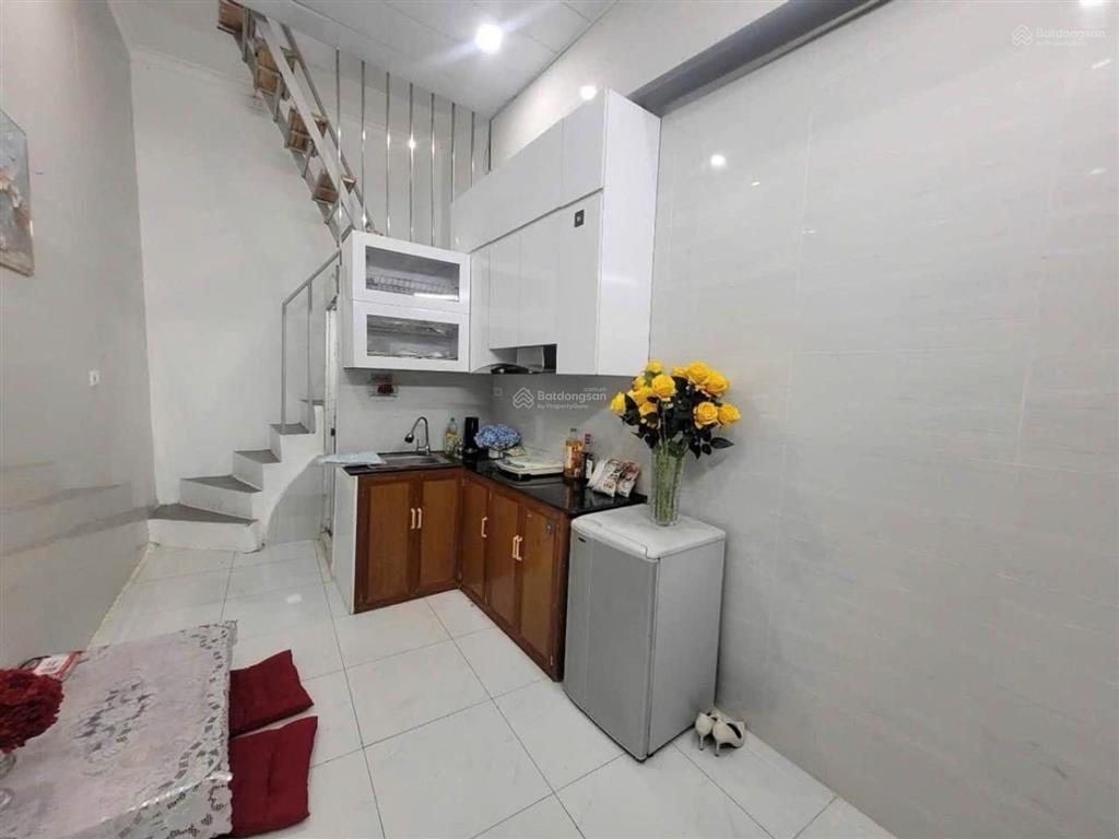 Hơn 2 tỷ  kỷ ngay sổ đỏ  trung tâm đống đa