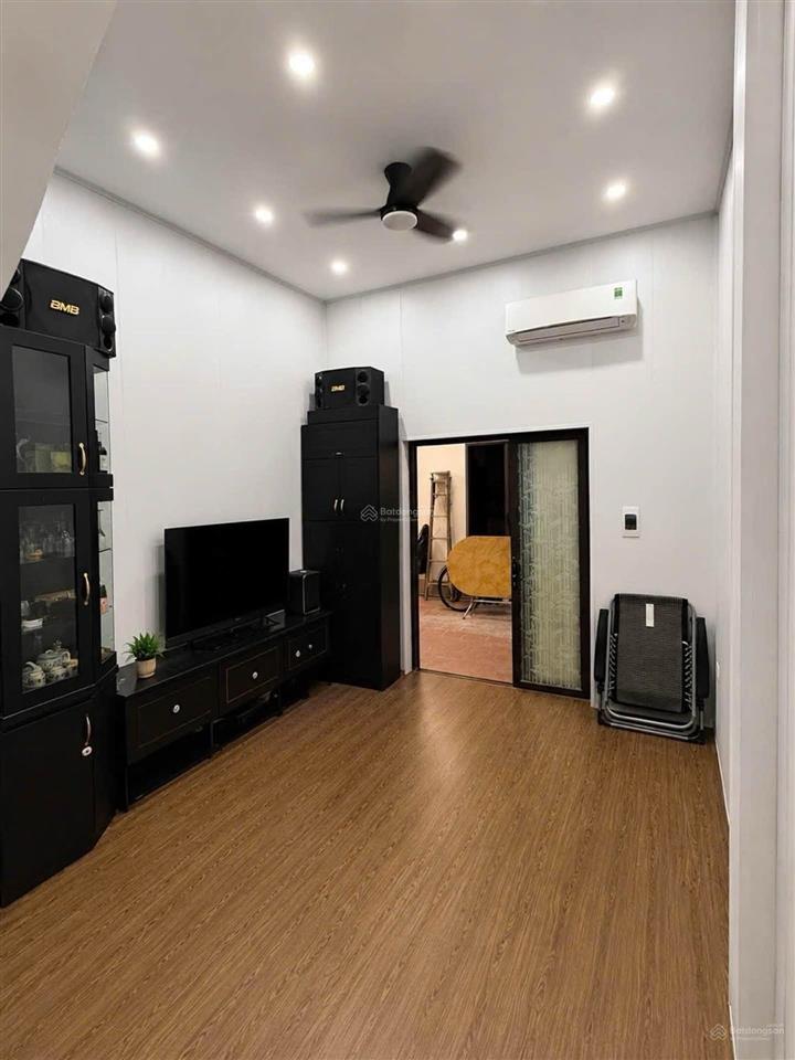 Nhà nho nhỏ trong con ngõ to to  25m2 chỉ 4 tỷ là enter