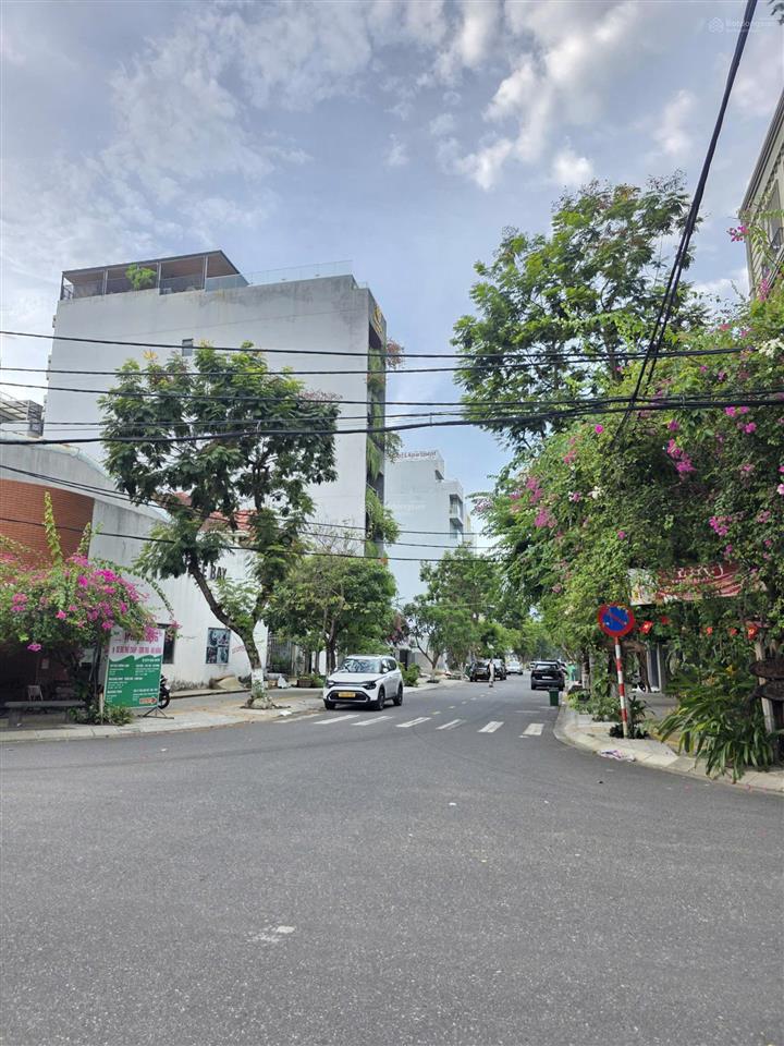 Bán lô mặt tiền đường lê mạnh trinh, gần bãi biển du lịch, vị trí đẹp để xây khách sạn