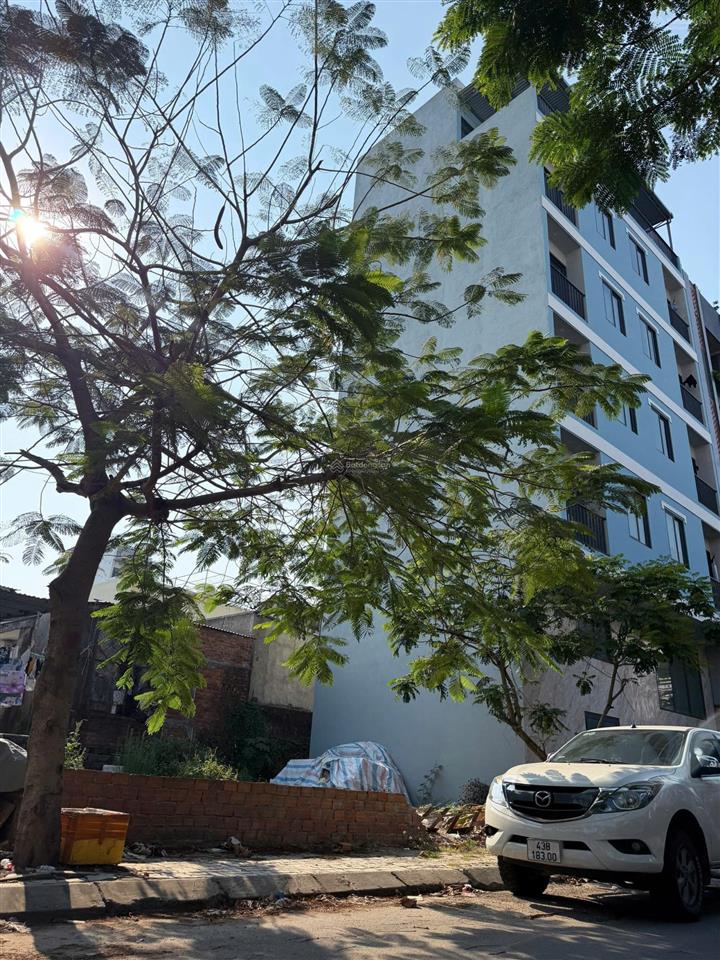 Bán lô đất mặt tiền đường mỹ khê 8, vị trí gần biển, khu căn hộ sầm uất