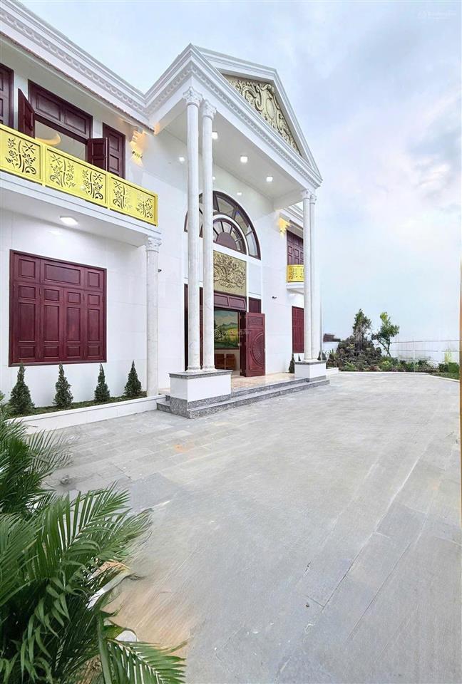 Bán biệt thự vườn 2 tầng đường chơn tâm 9  hoà khánh