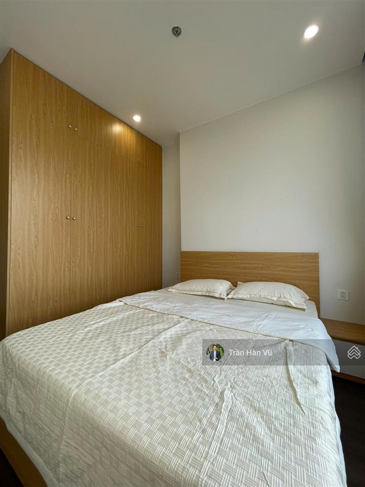 Cho thuê căn hộ 2 phòng ngủ full nội thất siêu vip chỉ 10 triệu cc lê phong,  trần hàn vũ