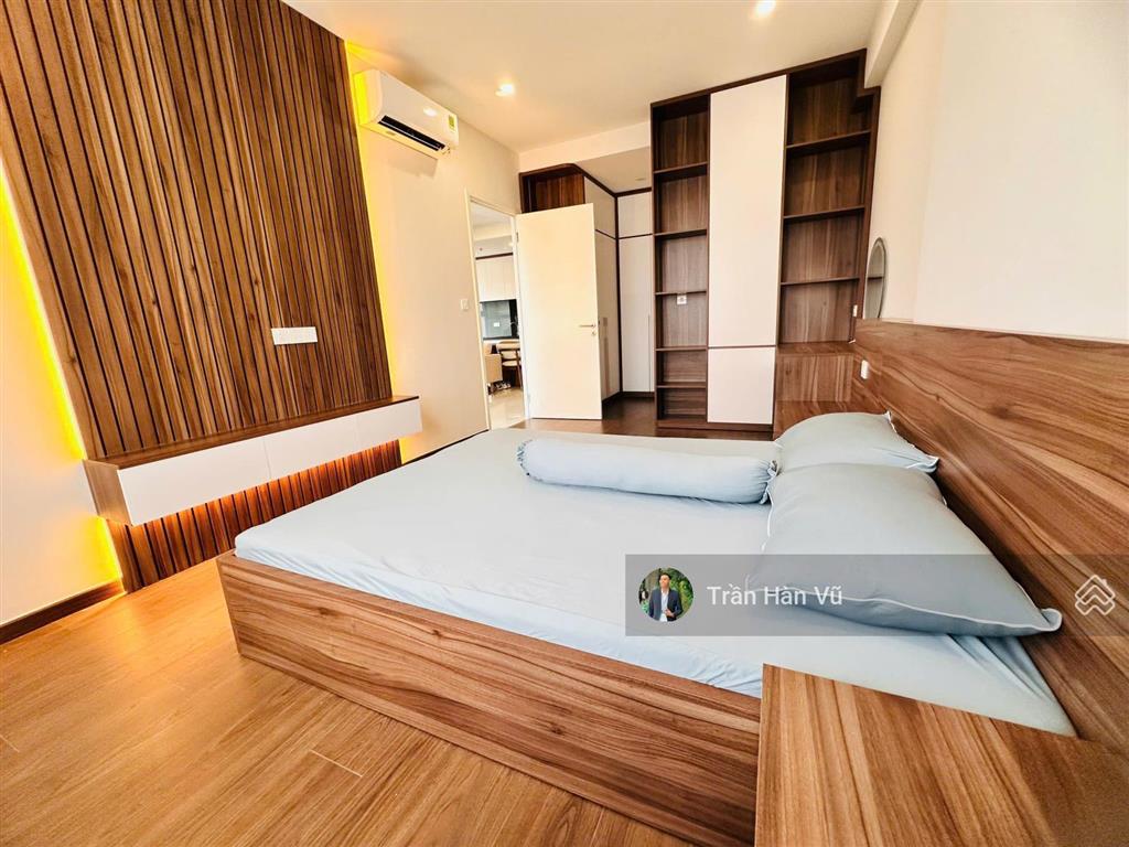 Cho thuê căn hộ 2pn góc rộng full nội thất xịn chỉ 11 triệu cc the emerald golf view