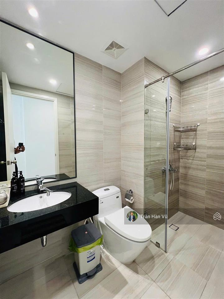 Bán nhanh căn hộ 1 ngủ full nội thất có hđ thuê dài hạn  the emerald golf view  trần hàn vũ