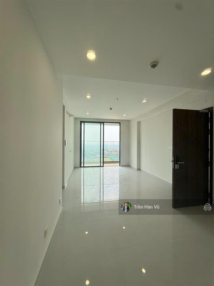 Giá cạnh tranh chính chủ bán nhanh căn hộ 2 phòng ngủ góc lớn nhất chỉ 3,35tỷ the emerald golf view