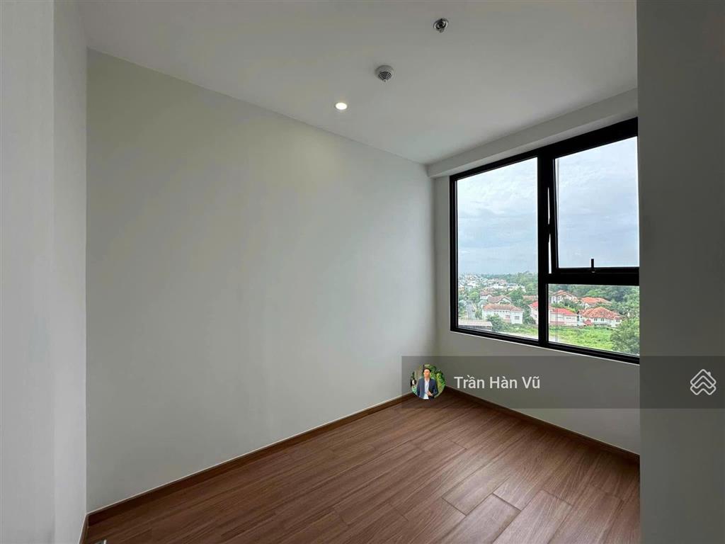 Bán căn góc 3 phòng ngủ chỉ 4,5 tỷ view golf sổ sẵn cc lê phong  trần hàn vũ