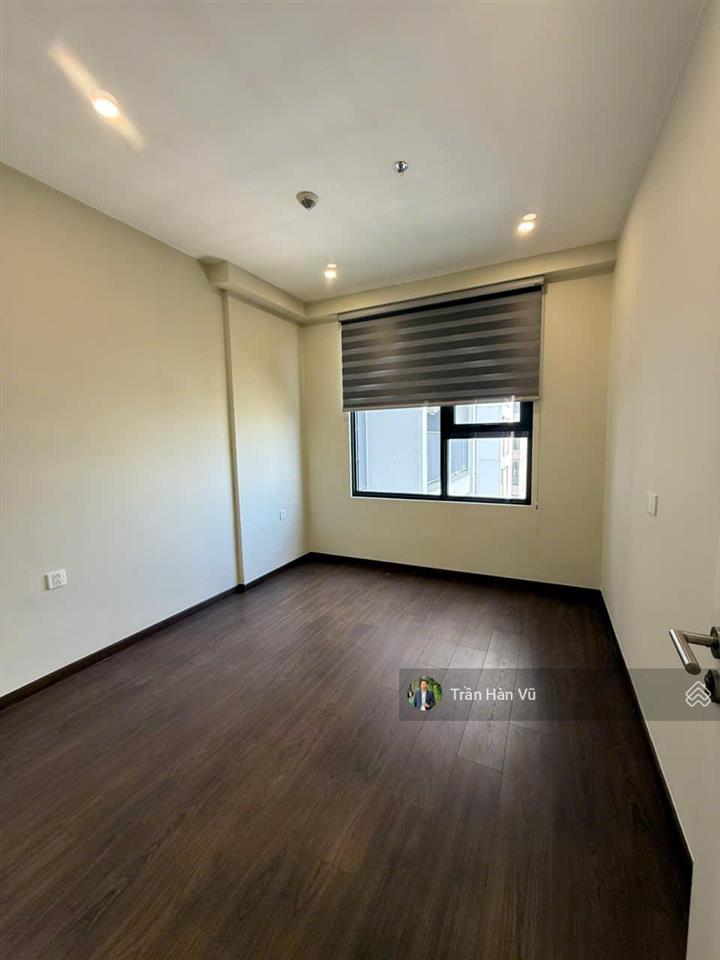 Rẻ  chính chủ gửi bán nhanh căn 2pn căn hộ the emerald golf view   trần hàn vũ