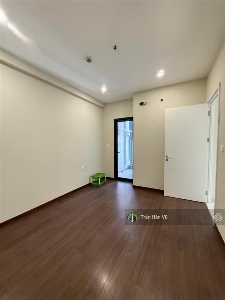 Rẻ  chính chủ gửi bán nhanh căn 2pn căn hộ the emerald golf view   trần hàn vũ