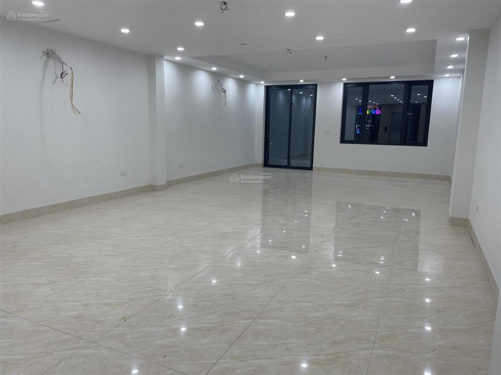 Văn phòng + ở cho thuê mt 6m, tổng dt sàn 516m2, 6 tầng 1 hầm, khu dân cư đông đúc