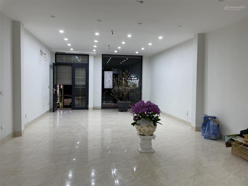 Văn phòng + ở cho thuê mt 6m, tổng dt sàn 516m2, 6 tầng 1 hầm, khu dân cư đông đúc