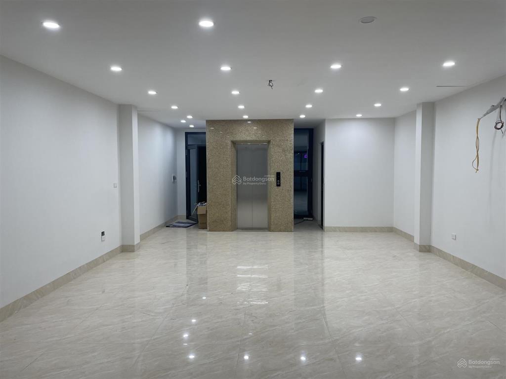 Văn phòng + ở cho thuê mt 6m, tổng dt sàn 516m2, 6 tầng 1 hầm, khu dân cư đông đúc