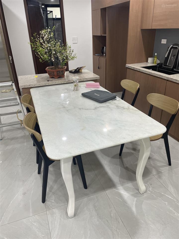 Văn phòng + ở cho thuê mt 6m, tổng dt sàn 516m2, 6 tầng 1 hầm, khu dân cư đông đúc