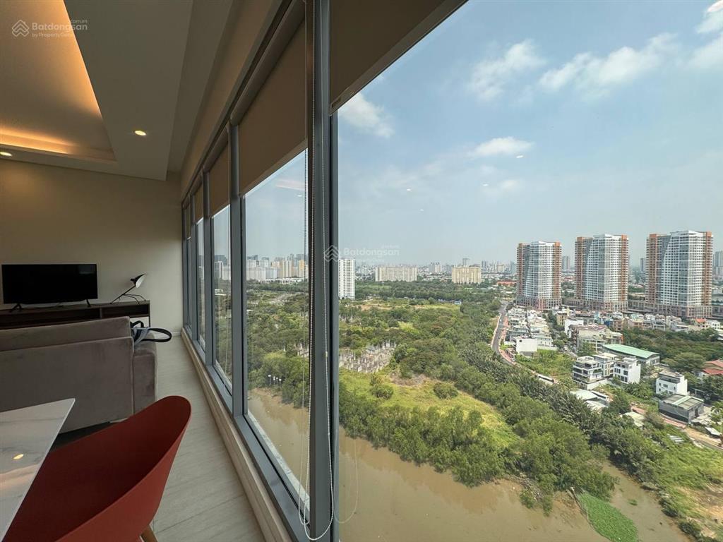 Cho thuê căn góc tầng cao 3 phòng ngủ đảo kim cương trực diện sông cực đẹp full nội thất trống sẵn