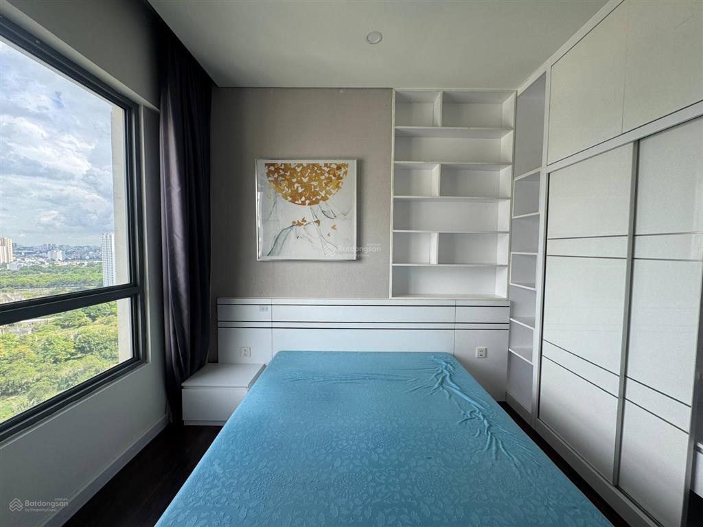 Cho thuê căn hộ 3 phòng ngủ đảo kim cương diện tích 143m2 full nội thất đẹp  view sông  trống sẳn